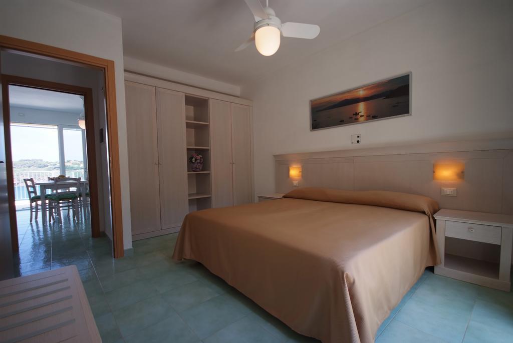 Hotel Dino Capoliveri  Extérieur photo