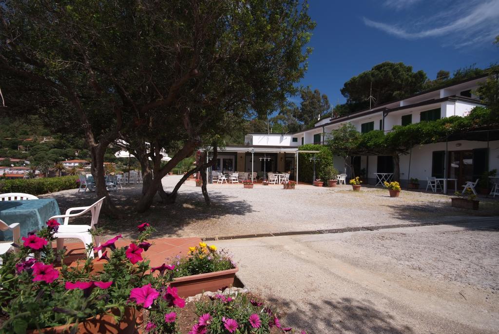 Hotel Dino Capoliveri  Extérieur photo